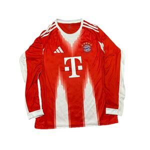 Bayern Munich | Men’s Large Long-Sleeve Jersey